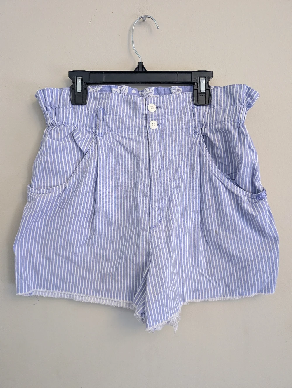 Esprit Vintage Teen Blue Pinstripe Shorts Size S